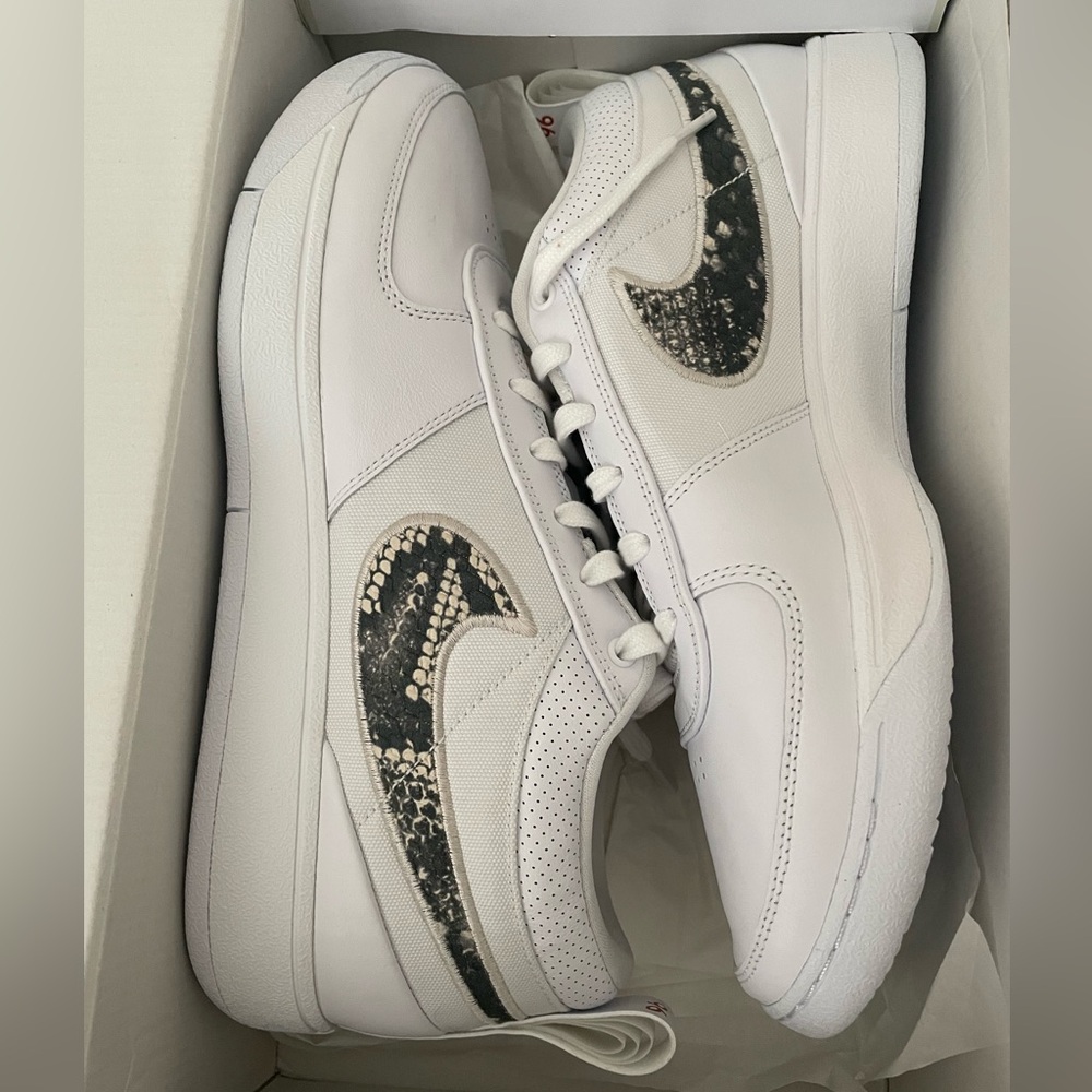 Nike book 1